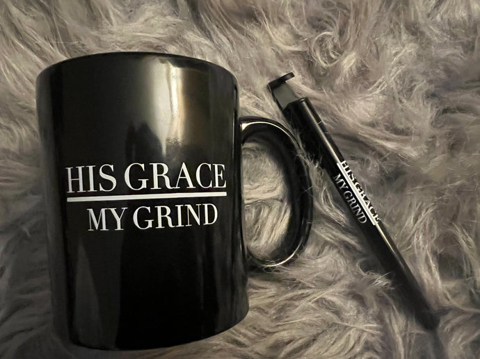 Juego de taza y bolígrafo His Grace/My Grind